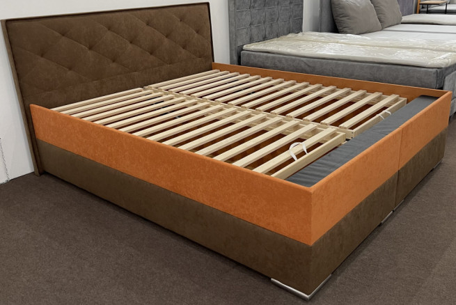 Čalouněná postel 180x220 cm - hnědooranžová - II. jakost