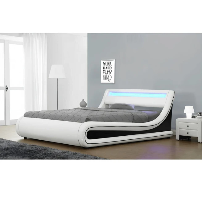 Čalouněné postele Manila